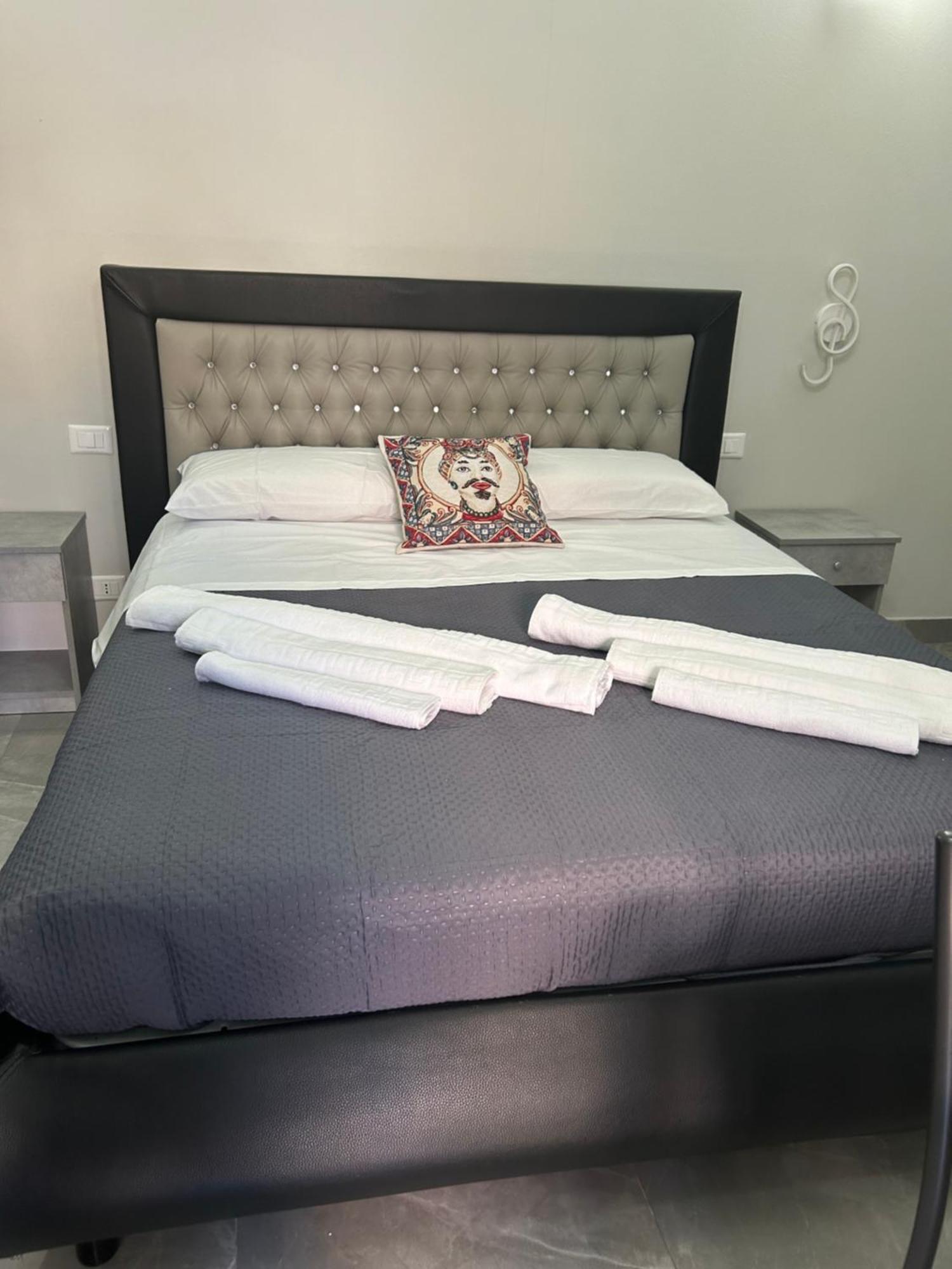 Fanale House Apartman Catania-Fontanarossai nemzetközi repülőtér Kültér fotó