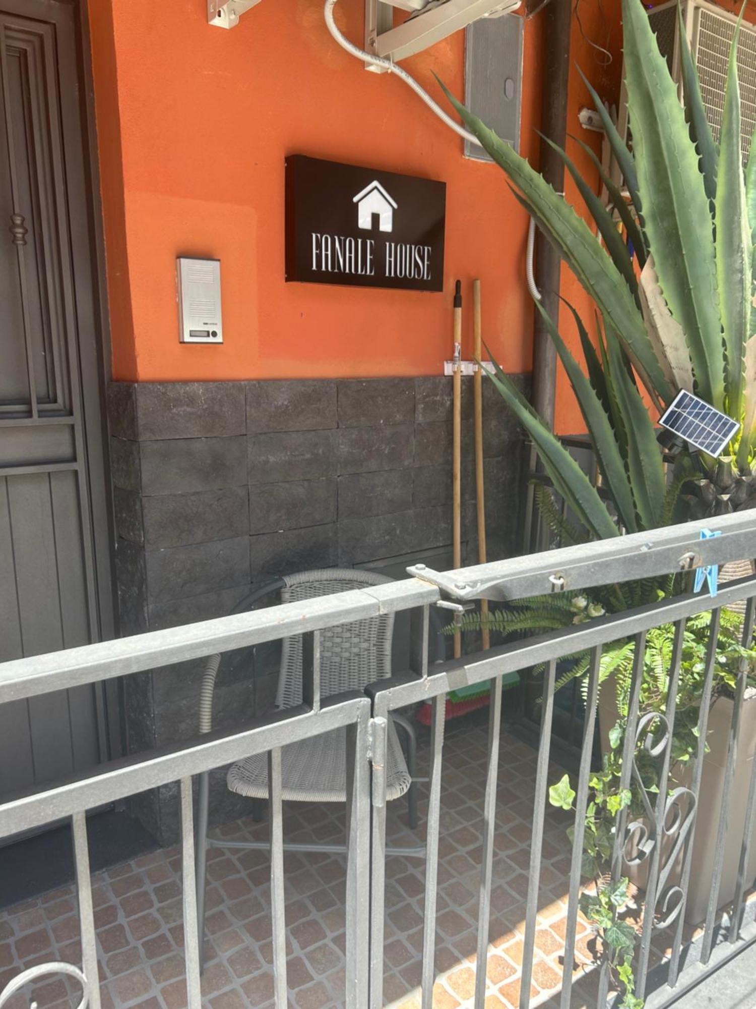 Fanale House Apartman Catania-Fontanarossai nemzetközi repülőtér Kültér fotó