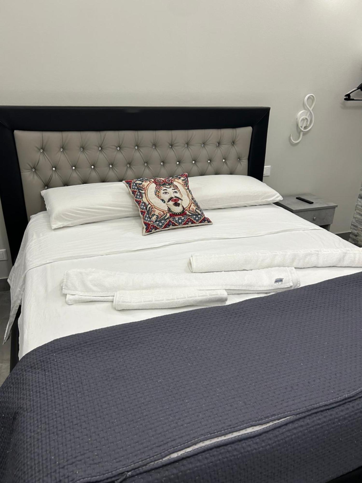 Fanale House Apartman Catania-Fontanarossai nemzetközi repülőtér Kültér fotó