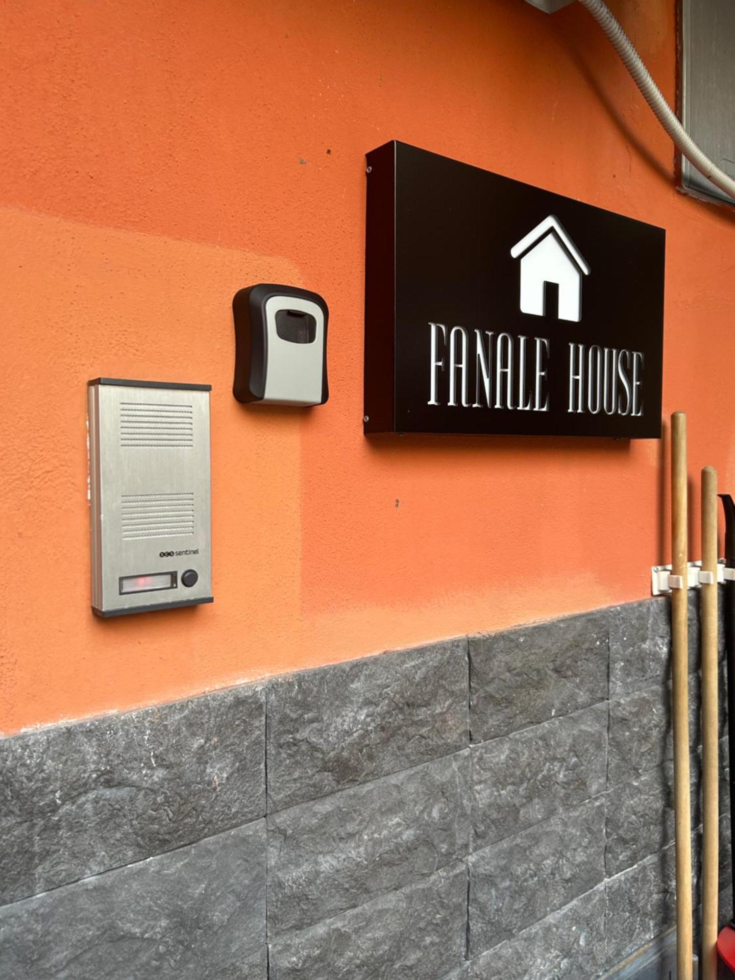 Fanale House Apartman Catania-Fontanarossai nemzetközi repülőtér Kültér fotó